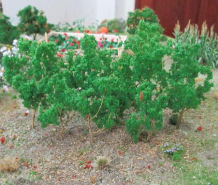 Medium Green Branches